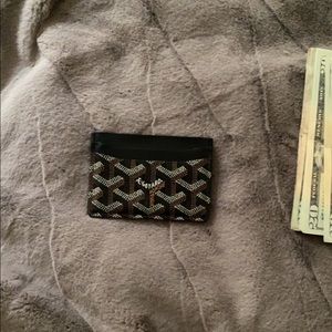 Goyard wallet never used